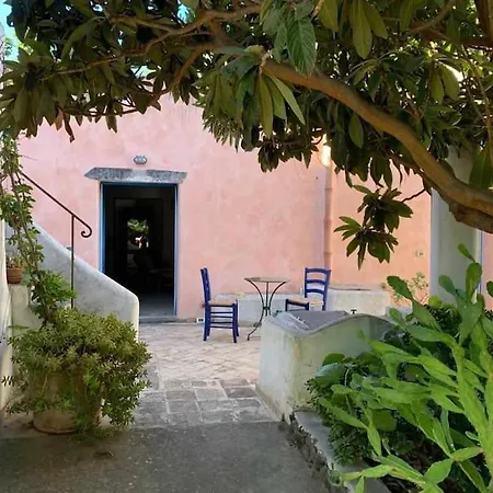 House Il Mandarino, Terrace Overlooking The Sea * Malfa (Salina)